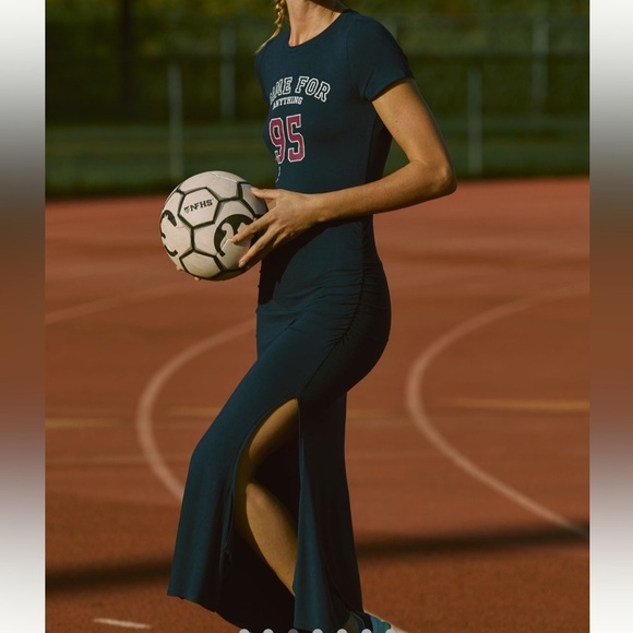 Anthropologie Dresses & Skirts - Anthropologie Quarter-Zip Sweatshirt Size Small & Medium/Daily Practice